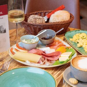 Vorbestellung „Frühstückskorb klassisch“